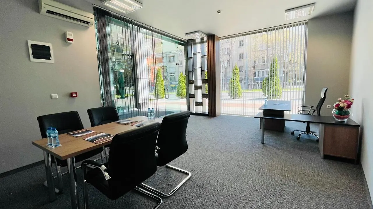 Expo Hotel بلوفديف